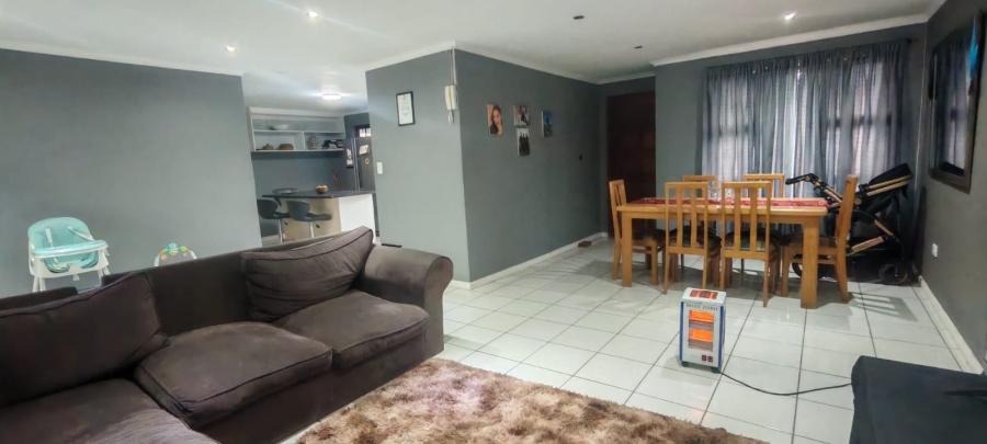 4 Bedroom Property for Sale in Tuscany Glen Western Cape